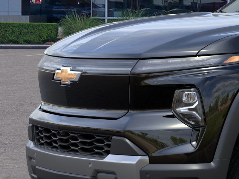 New 2025 Chevrolet Silverado EV LT image 13
