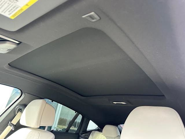 Certified 2024 BMW X6 xDrive40i w/ Executive Package image 18