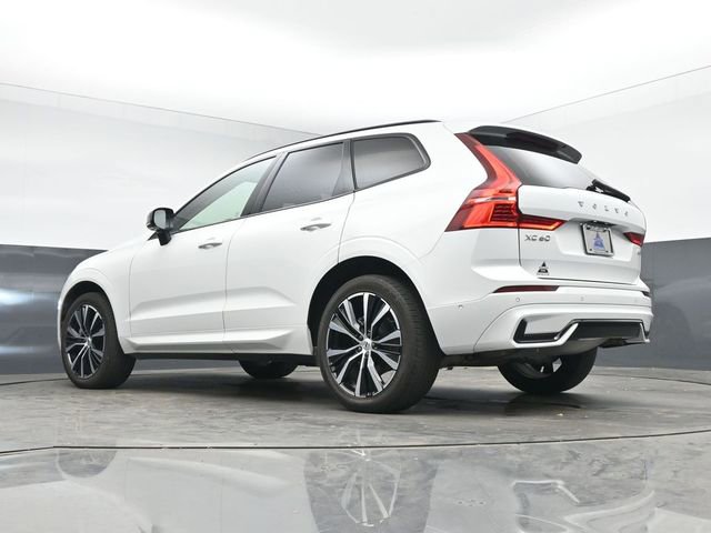 Used 2023 Volvo XC60 B5 Ultimate image 19