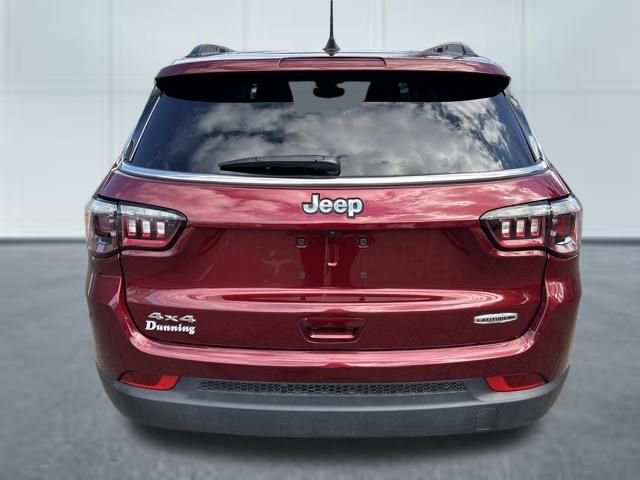 Used 2022 Jeep Compass Latitude AWD/4WD image 3