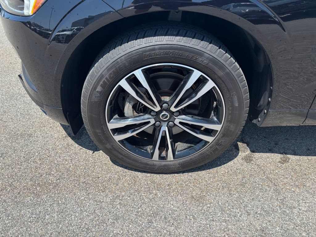 Used 2020 Volvo XC60 T5 Momentum w/ Protection Package AWD/4WD image 30