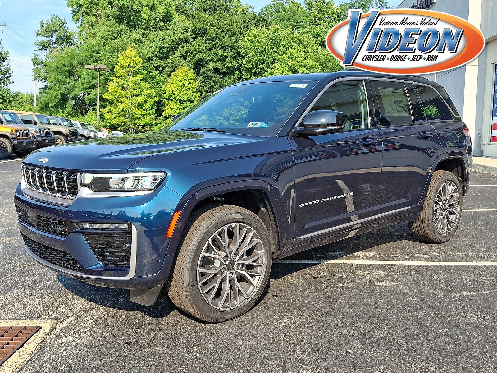 New 2026 Jeep Grand Cherokee Summit