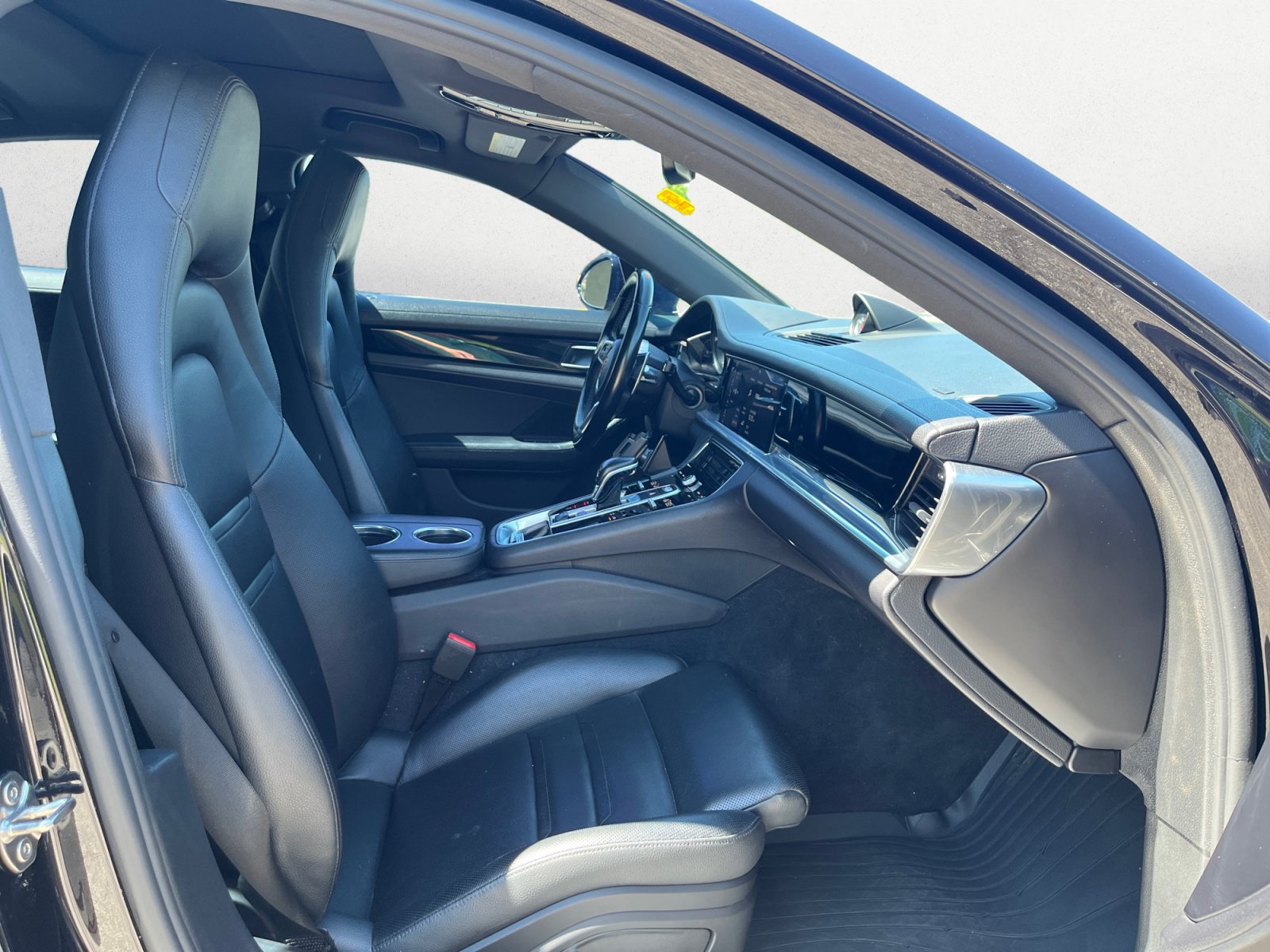 Used 2018 Porsche Panamera 4S AWD/4WD image 17