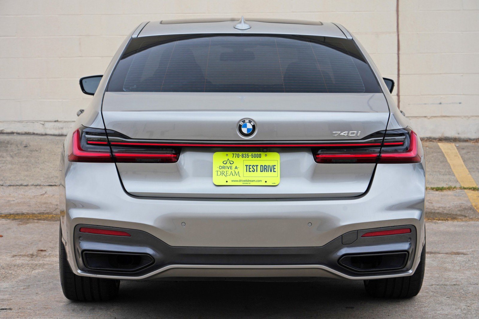 Used 2022 BMW 740i w/ M Sport Package RWD image 56