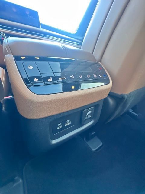 Used 2023 INFINITI QX60 Autograph w/ Cargo Package image 35