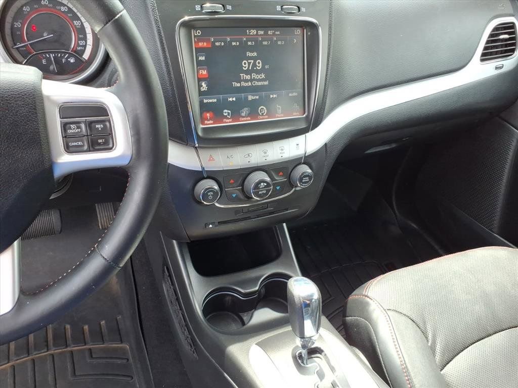 Used 2019 Dodge Journey GT w/ Family Entertainment Group image 32