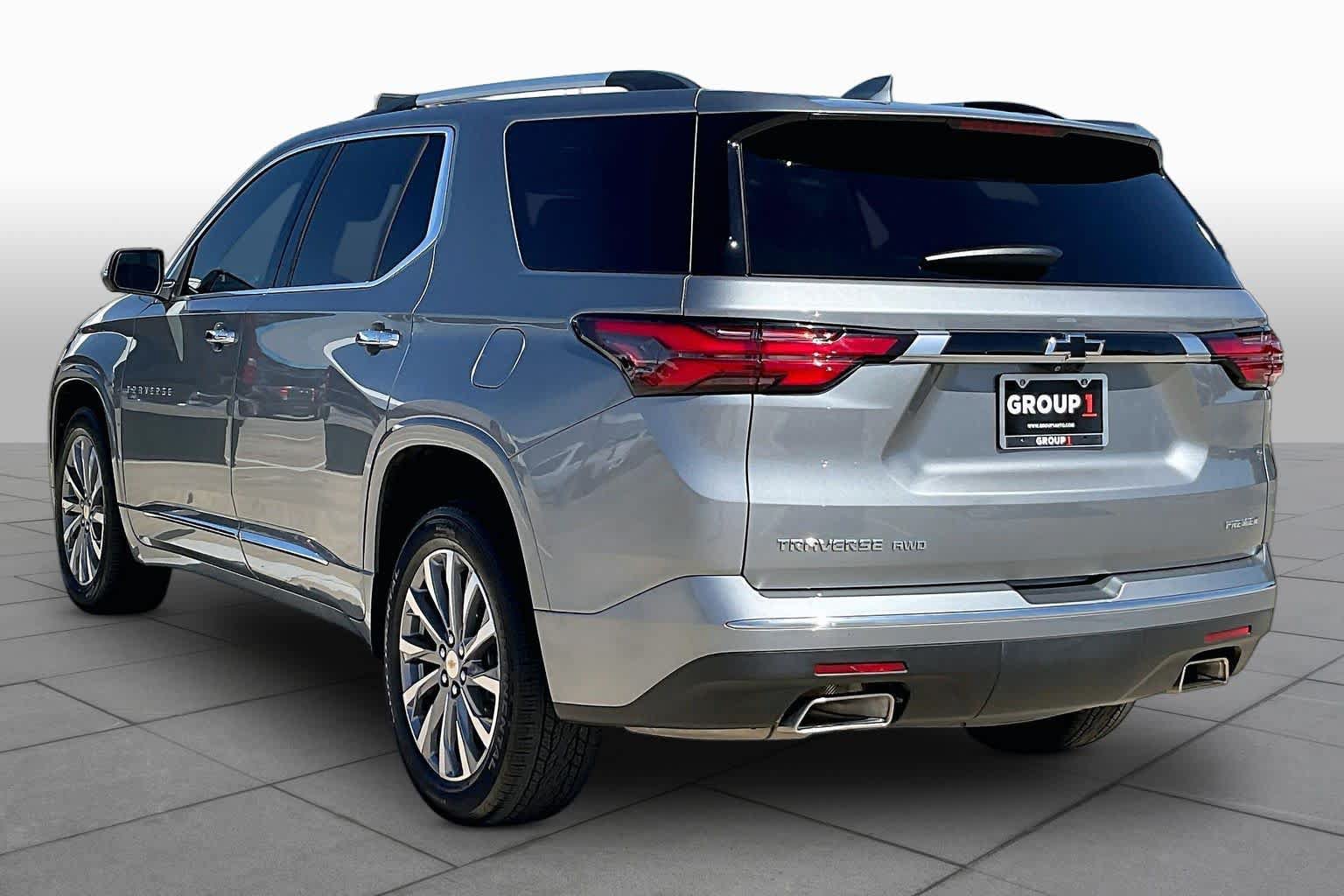 Used 2023 Chevrolet Traverse Premier AWD/4WD image 12