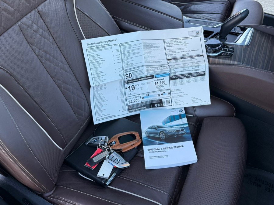 Used 2018 BMW M550i xDrive AWD/4WD image 32