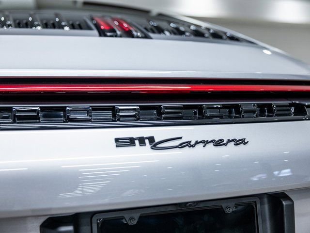 Certified 2025 Porsche 911 Carrera image 22