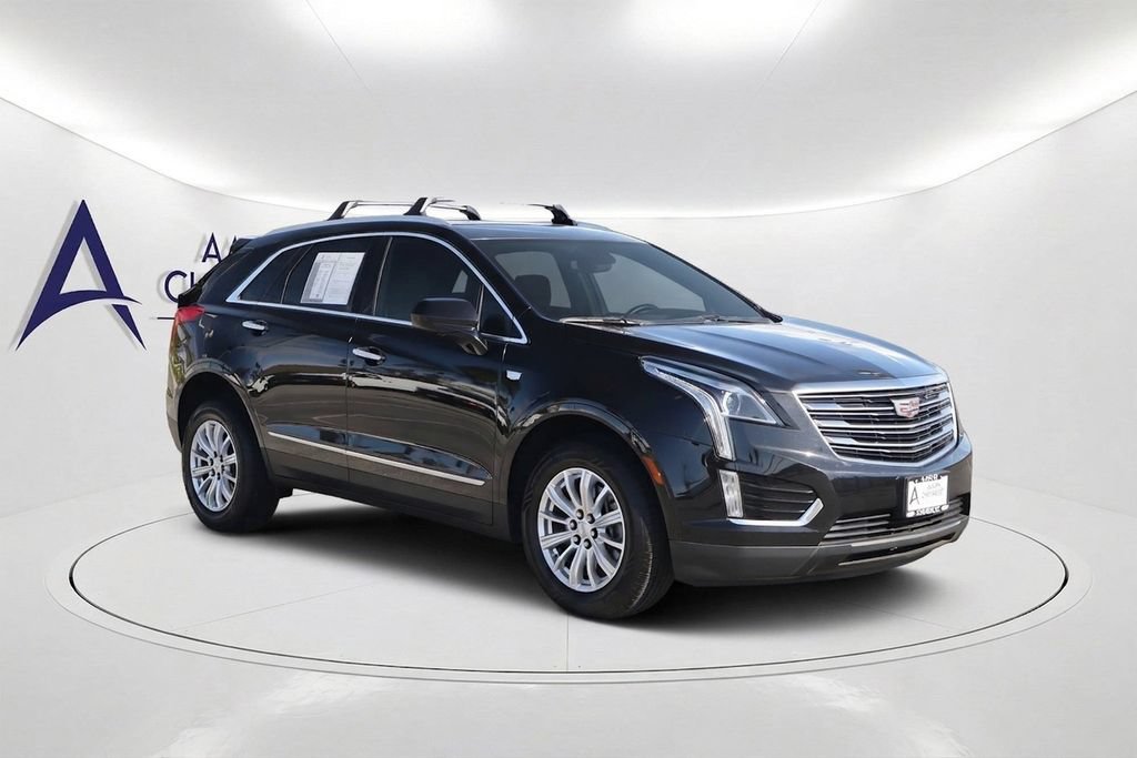 Used 2019 Cadillac XT5 FWD image 3
