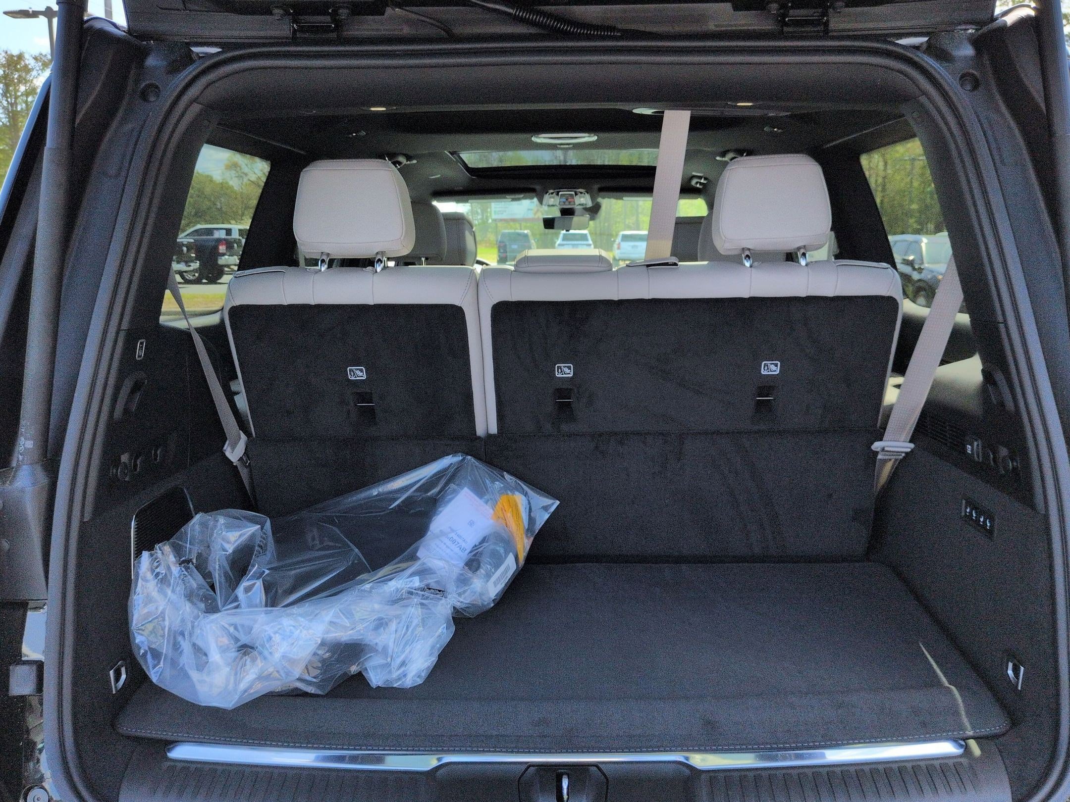 New 2026 Jeep Grand Wagoneer Summit w/ Premium Group III image 24