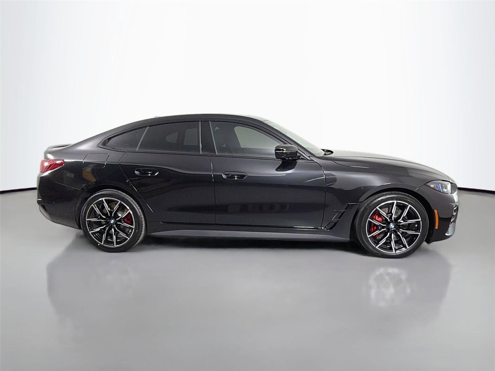 New 2026 BMW i4 xDrive40i w/ M Sport Package AWD/4WD image 4