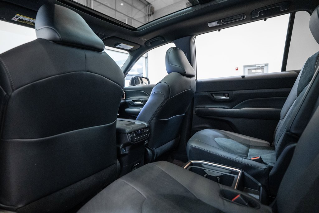 New 2026 Toyota Grand Highlander Platinum image 32