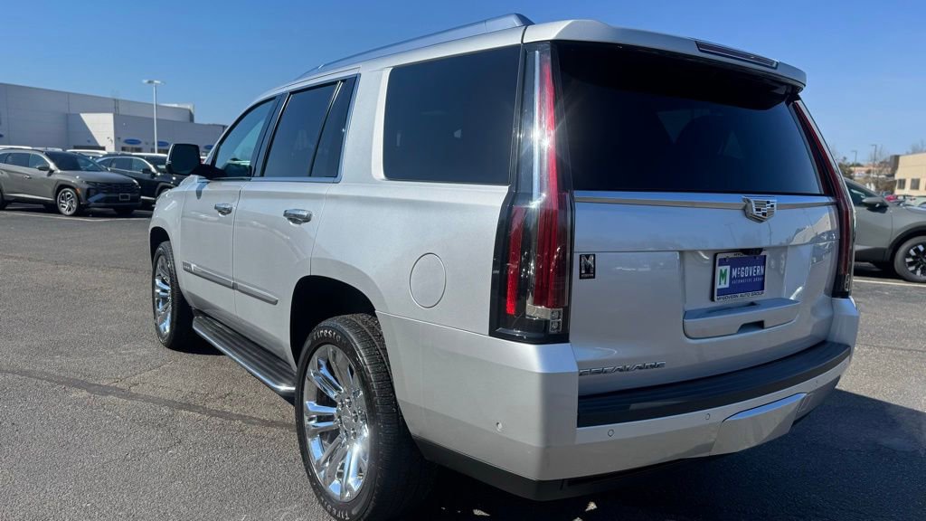 Used 2019 Cadillac Escalade Luxury w/ LPO, Radiant Package image 5