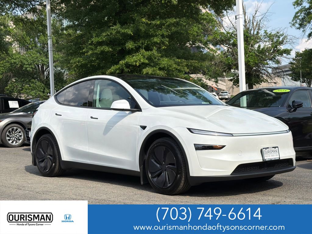 Used 2026 Tesla Model Y Long Range AWD/4WD image 1