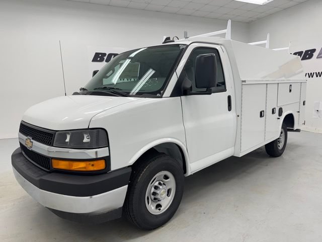 New 2026 Chevrolet Express 3500 w/ Power Convenience Package RWD image 1
