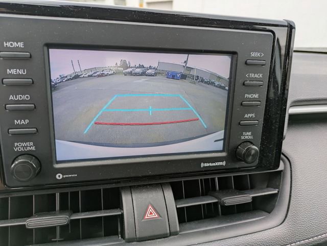Used 2021 Toyota RAV4 XLE w/ Convenience Package AWD/4WD image 14
