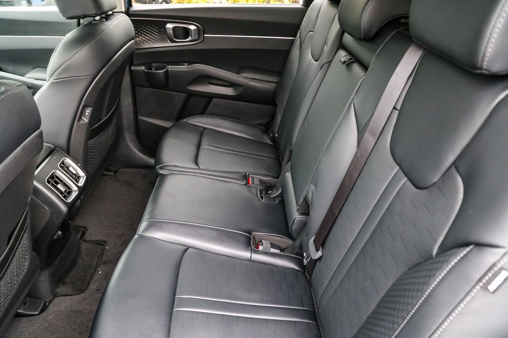 Certified 2026 Kia Sorento EX AWD/4WD image 17