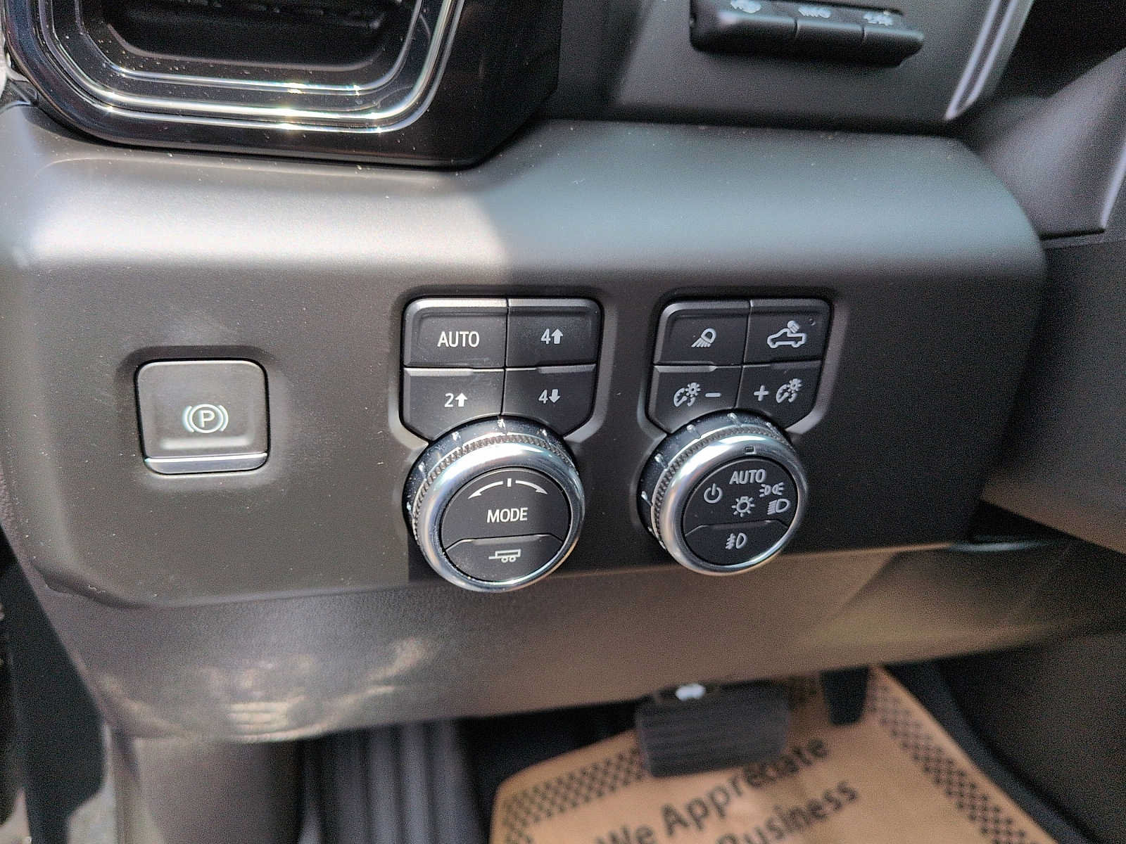 Used 2023 GMC Sierra 1500 AT4X AWD/4WD image 18