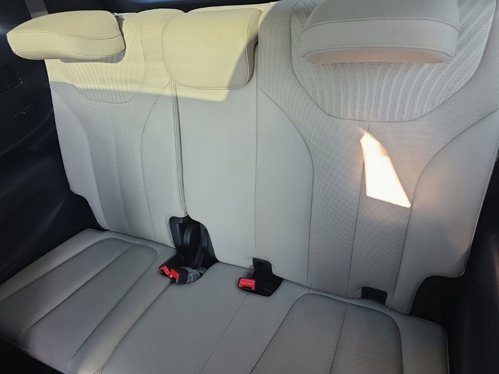 Used 2024 Hyundai Palisade Calligraphy image 20