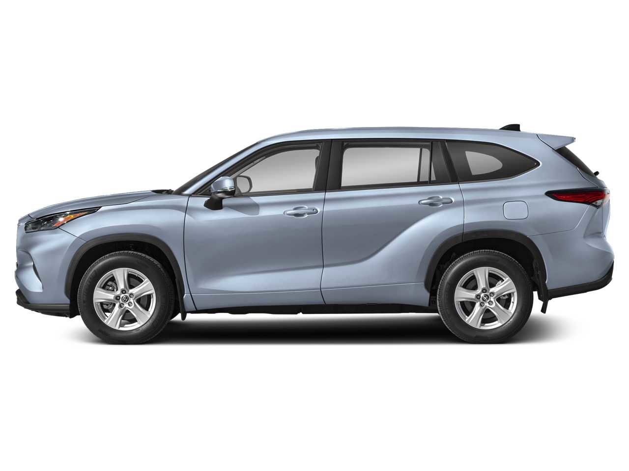 Used 2024 Toyota Highlander LE FWD image 3
