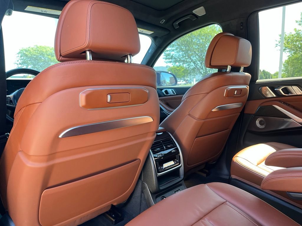 Used 2026 BMW X7 M60i AWD/4WD image 21