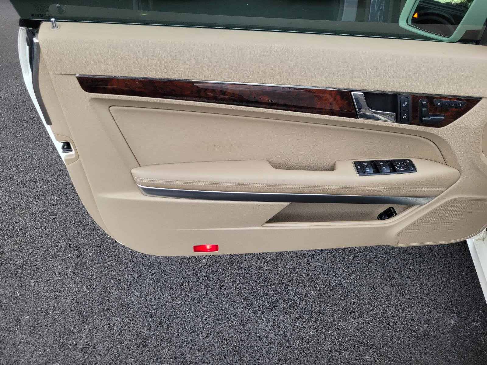 Used 2013 Mercedes-Benz E 350 4MATIC Coupe image 12