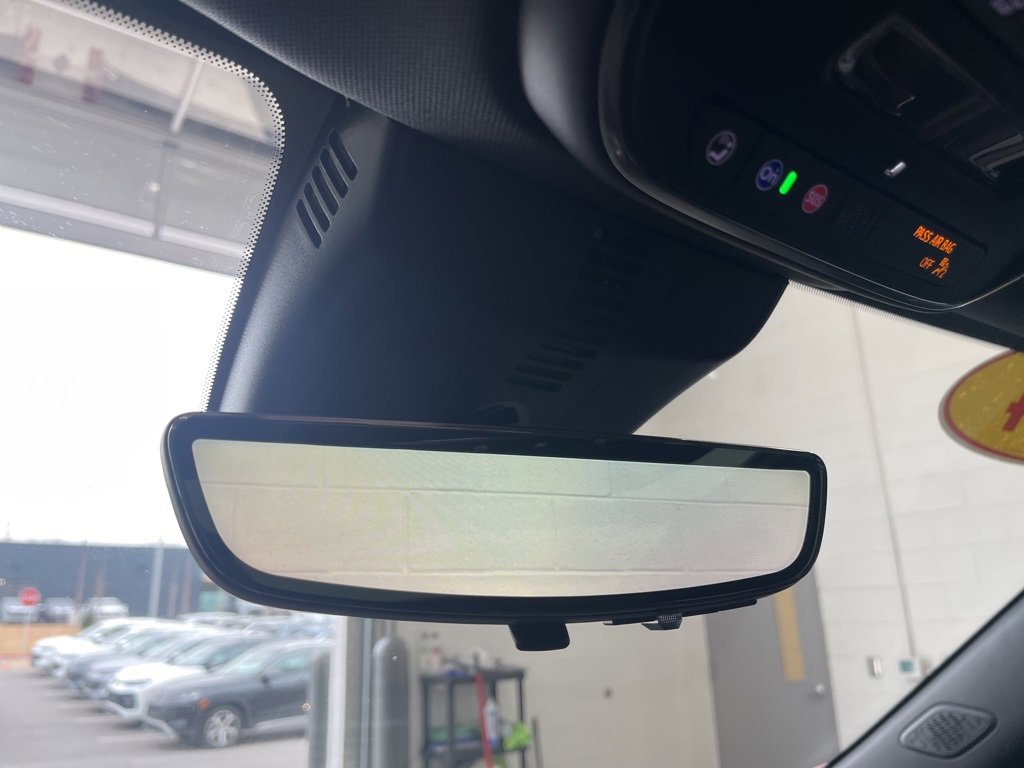 Used 2024 Chevrolet Traverse RS w/ LPO, Floor Liner Package image 27