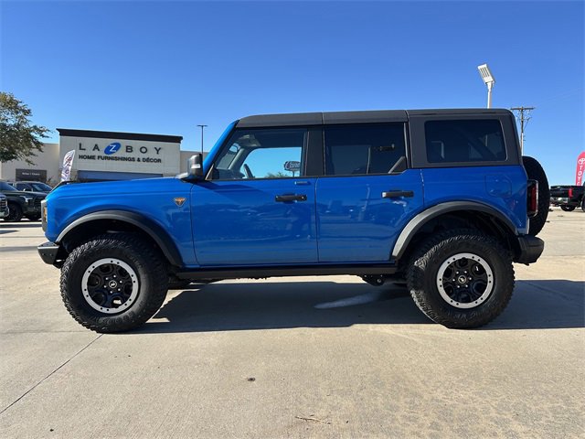 Used 2022 Ford Bronco Badlands image 2