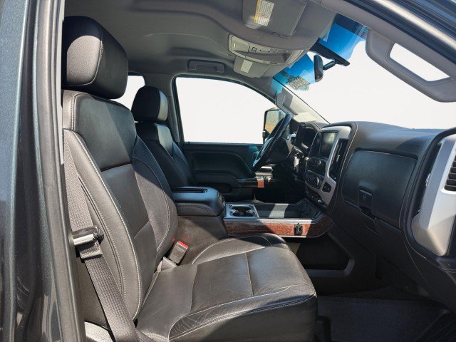 Used 2017 GMC Sierra 2500 SLT w/ Duramax Plus Package image 6