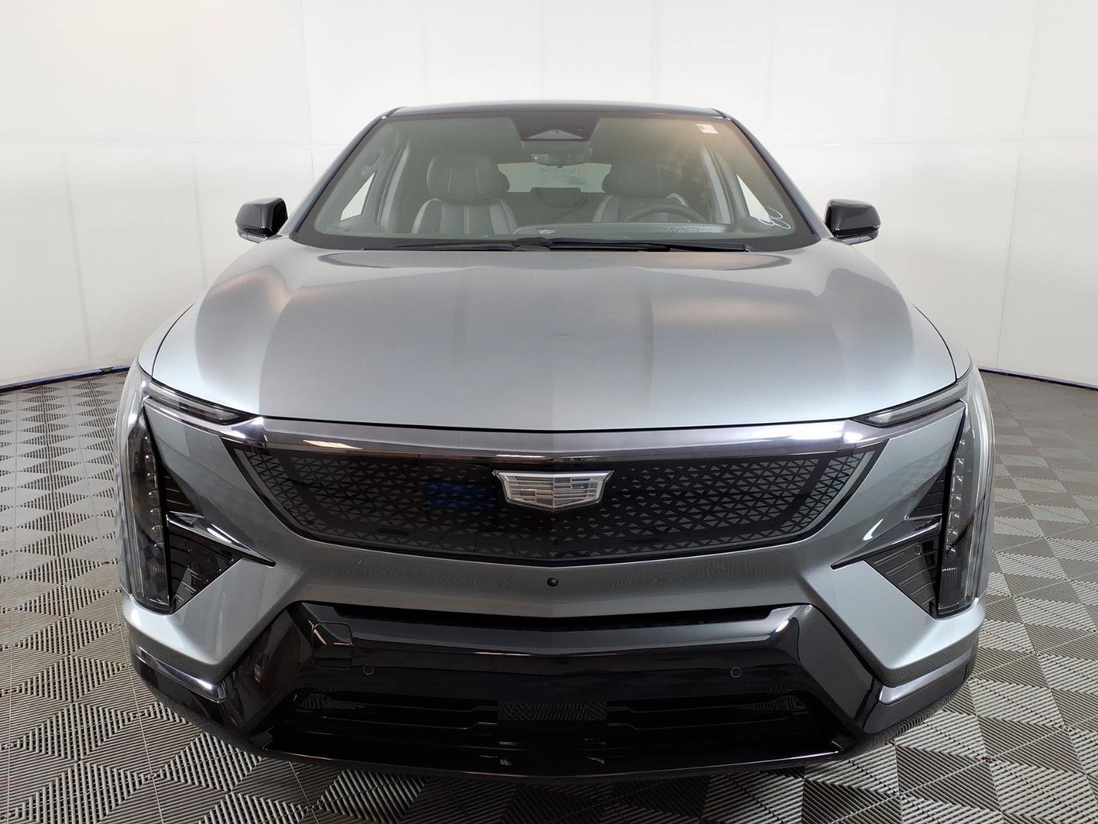 New 2026 Cadillac Optiq Sport 1 w/ LPO, Floor Liner Package AWD/4WD image 2