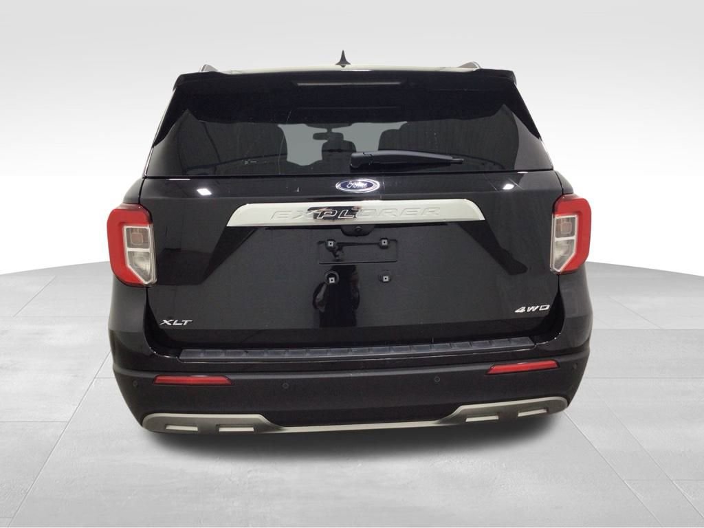 Used 2022 Ford Explorer XLT w/ Equipment Group 202A image 27