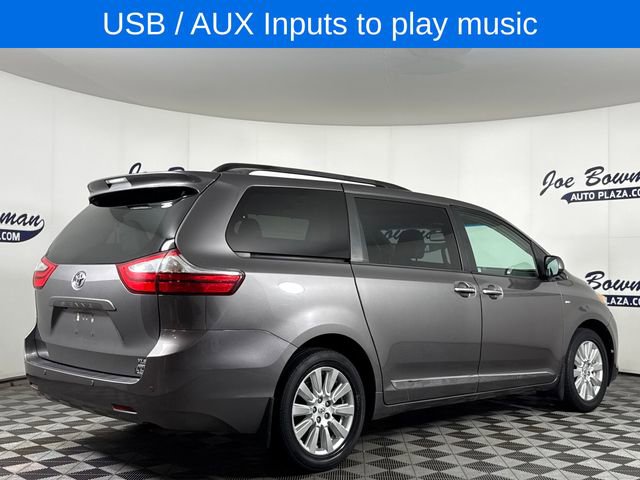 Used 2017 Toyota Sienna XLE AWD/4WD image 6