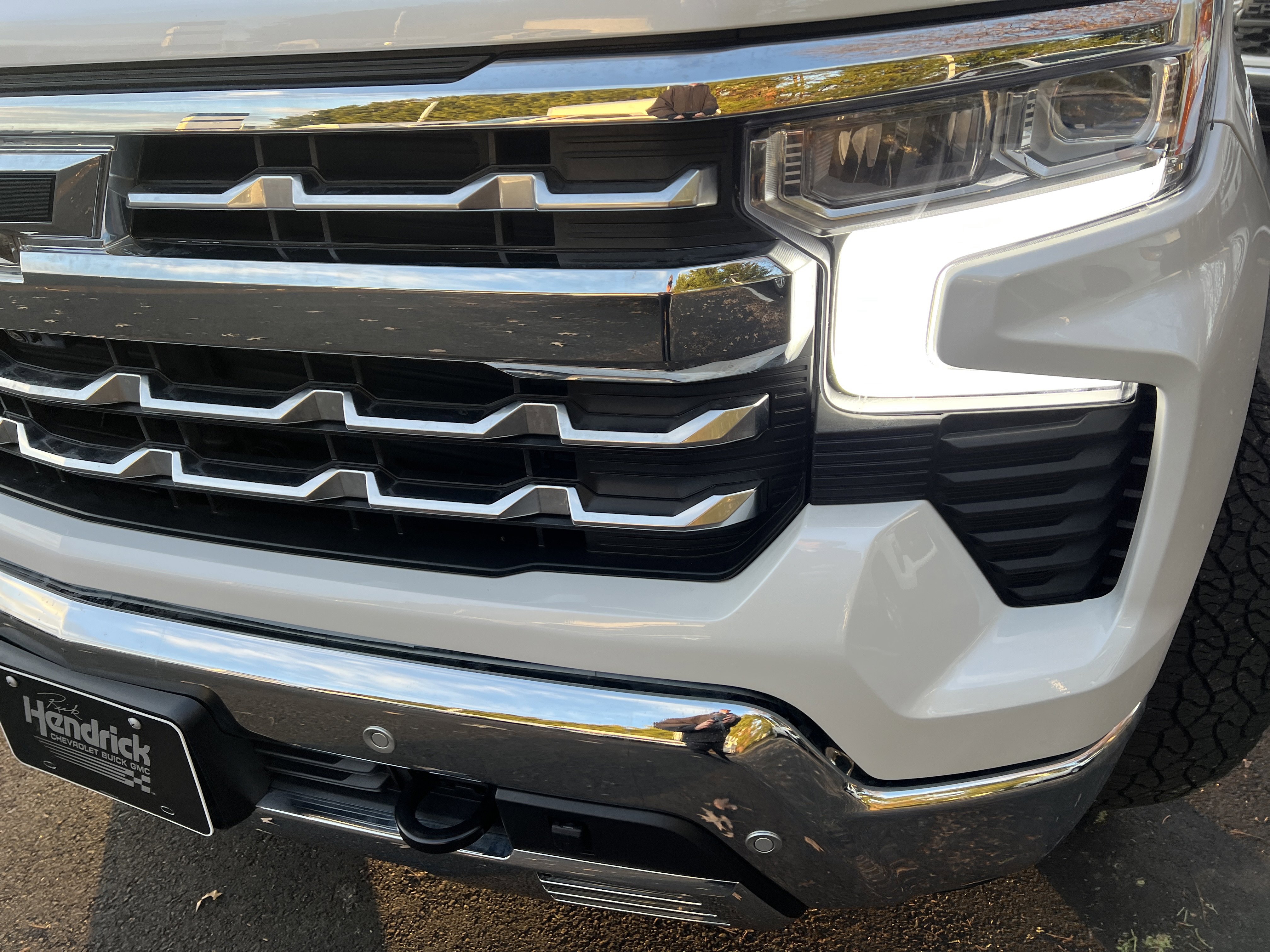 Used 2023 Chevrolet Silverado 1500 LTZ w/ Technology Package image 6