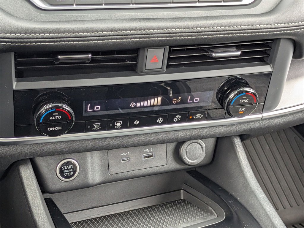 Certified 2023 Nissan Rogue SV image 24