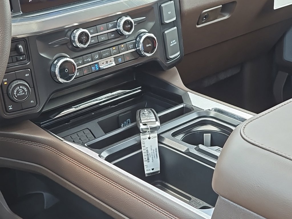New 2026 Ford F350 4x4 Crew Cab Super Duty image 15