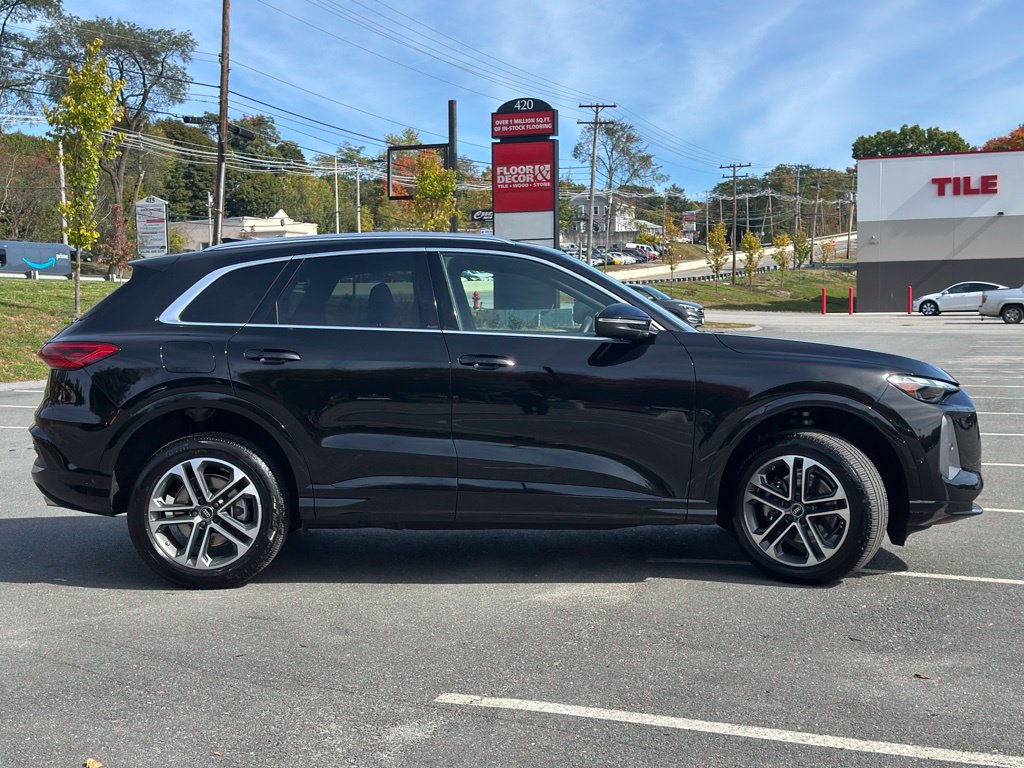 Used 2025 Audi Q5 Premium w/ Convenience Package AWD/4WD image 8