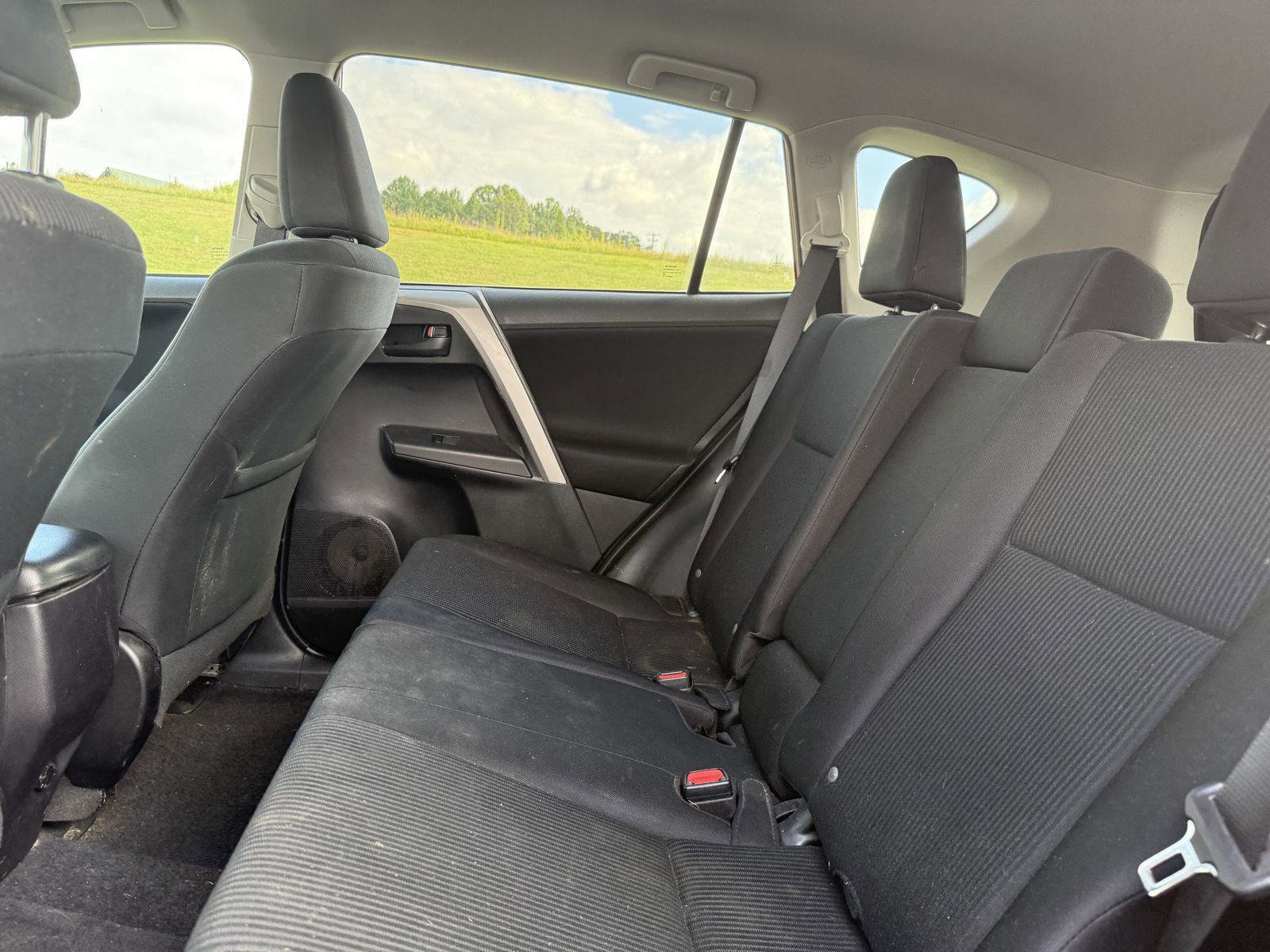 Used 2017 Toyota RAV4 LE image 17