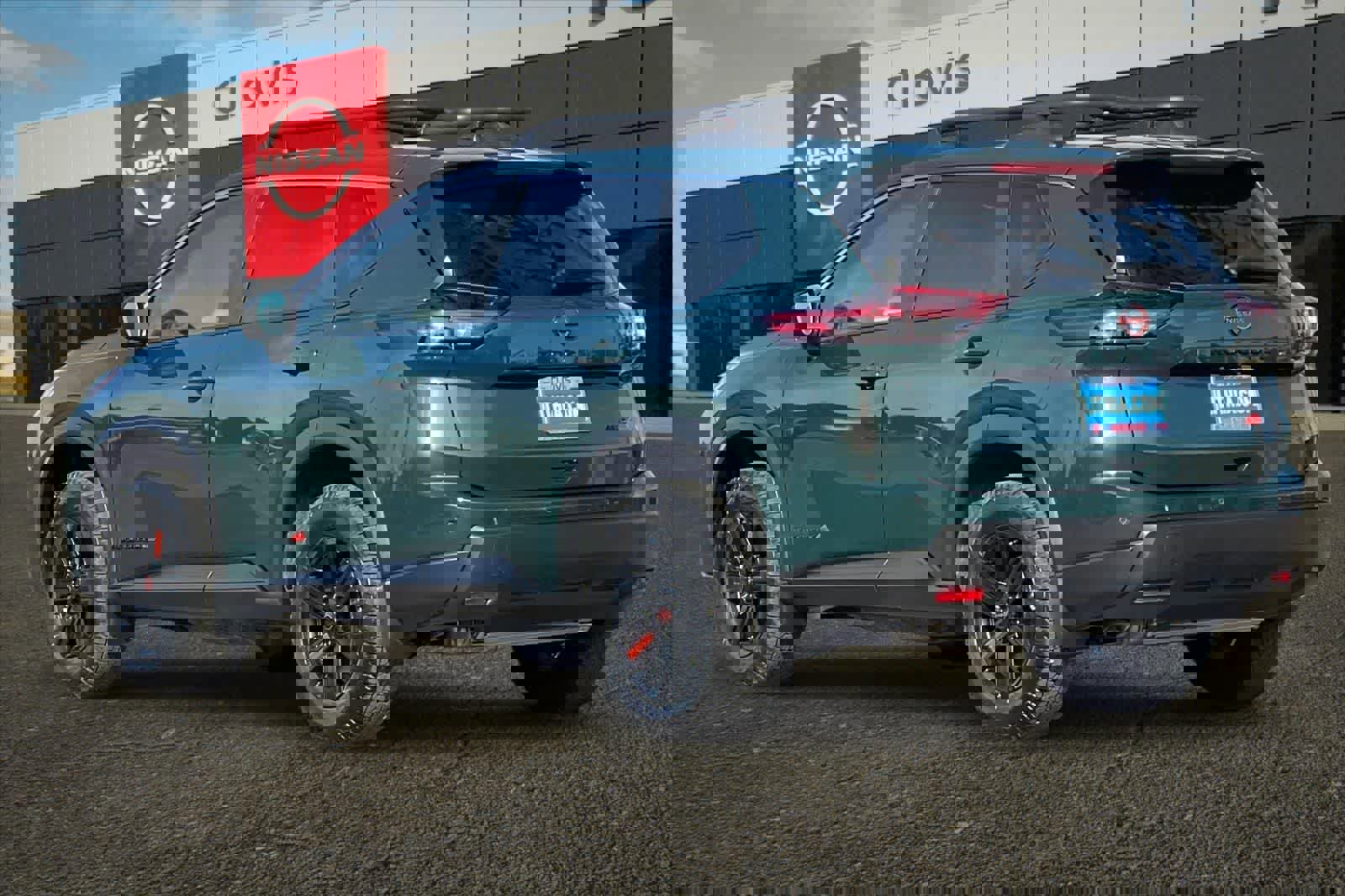 New 2026 Nissan Rogue SV image 7