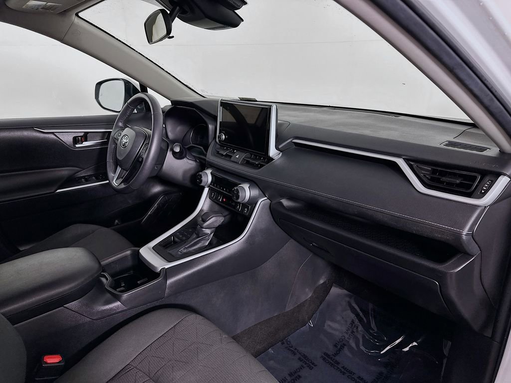 Used 2023 Toyota RAV4 XLE w/ Convenience Package image 38