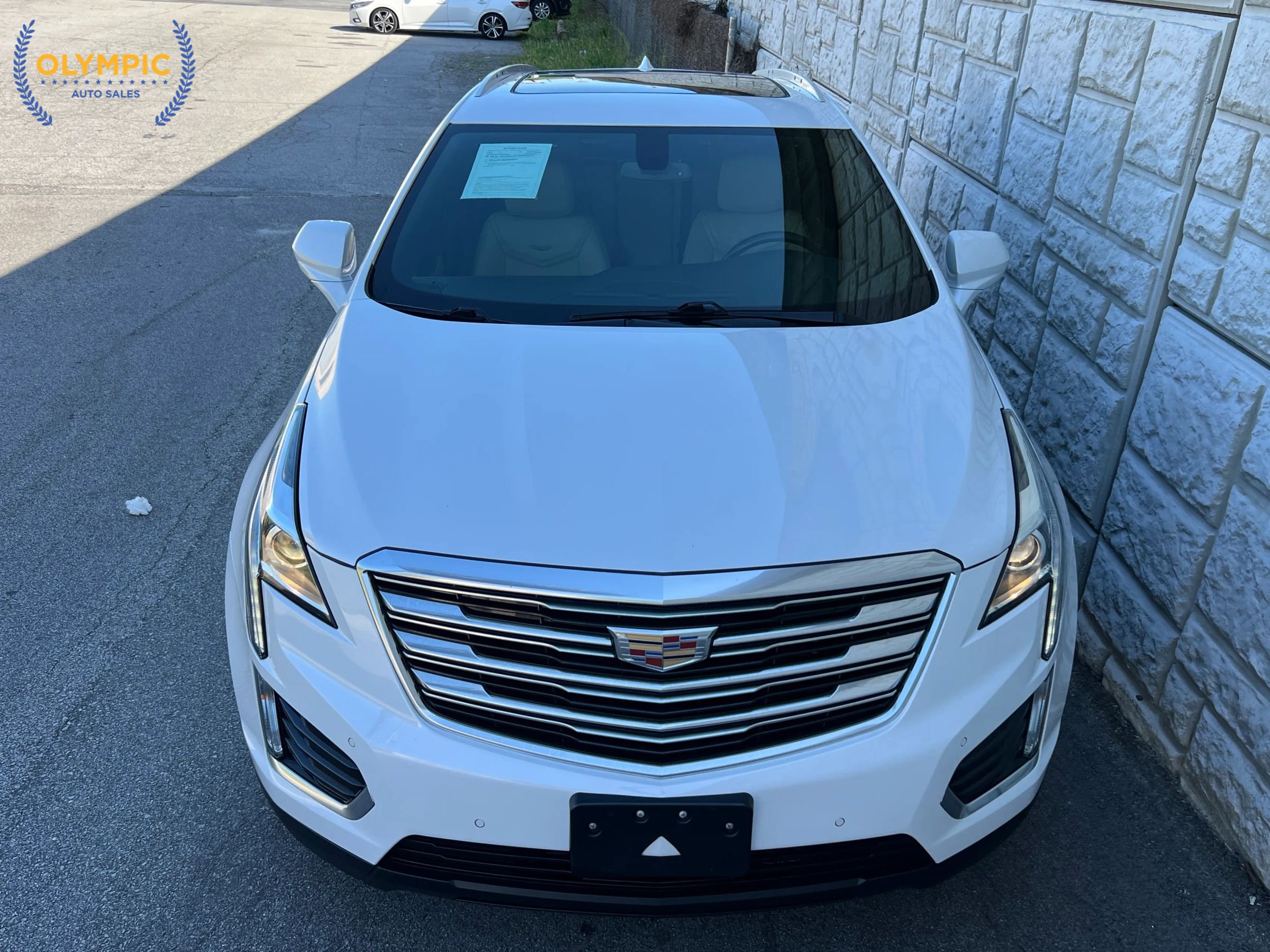 Used 2018 Cadillac XT5 Luxury image 2