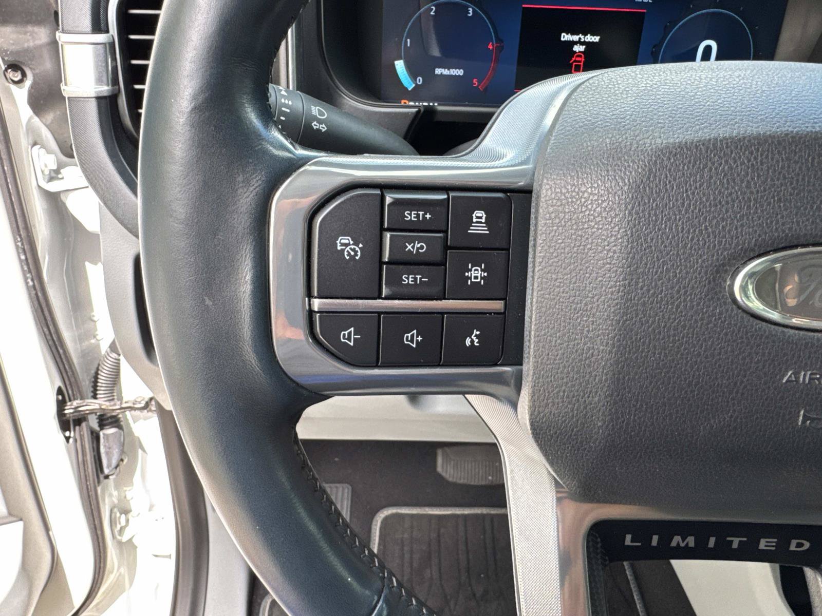 Used 2024 Ford F250 Limited w/ FX4 Off-Road Package AWD/4WD image 30