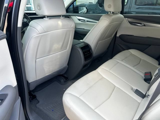 Used 2021 Cadillac XT5 Premium Luxury AWD/4WD image 10