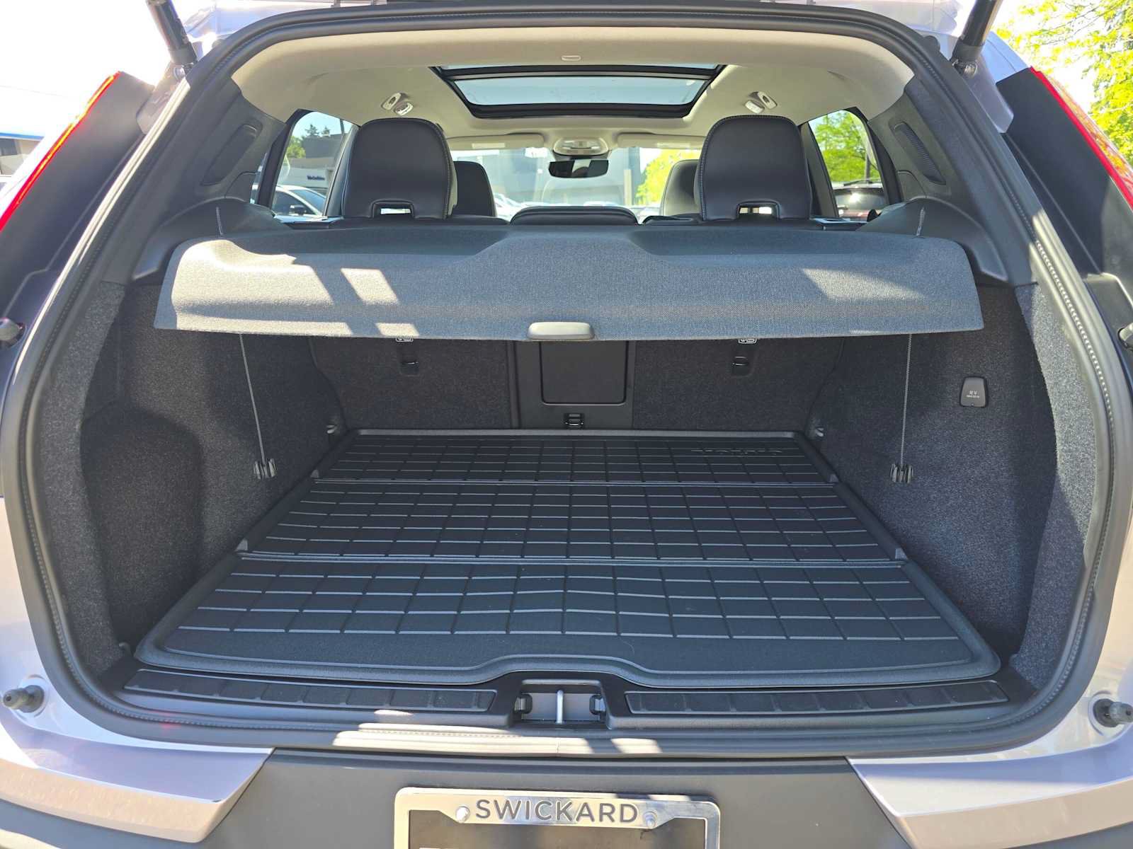 Used 2026 Volvo XC40 B5 Plus w/ Climate Package AWD/4WD image 14