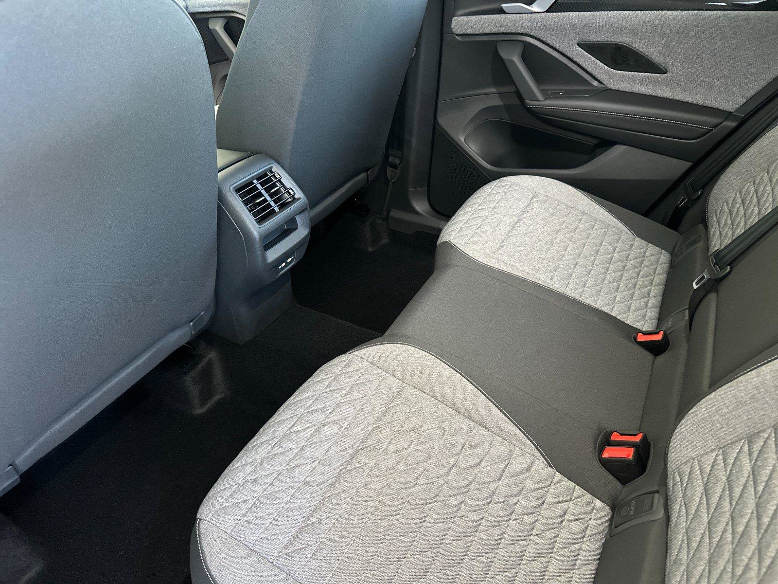 New 2026 Volkswagen Tiguan S AWD/4WD image 11