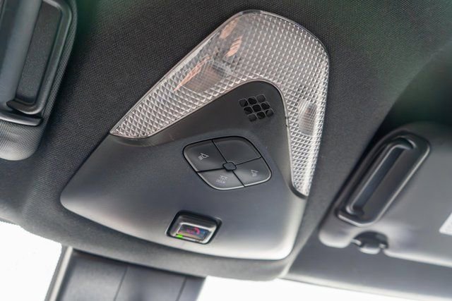 Used 2022 Toyota C-HR XLE FWD image 25