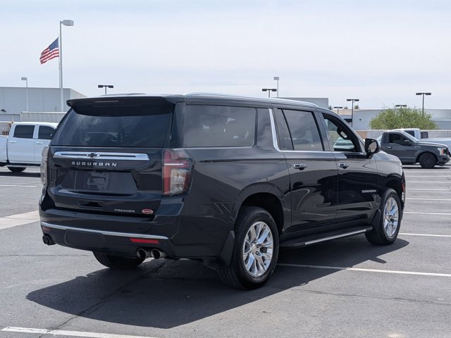 Used 2023 Chevrolet Suburban Premier AWD/4WD image 5