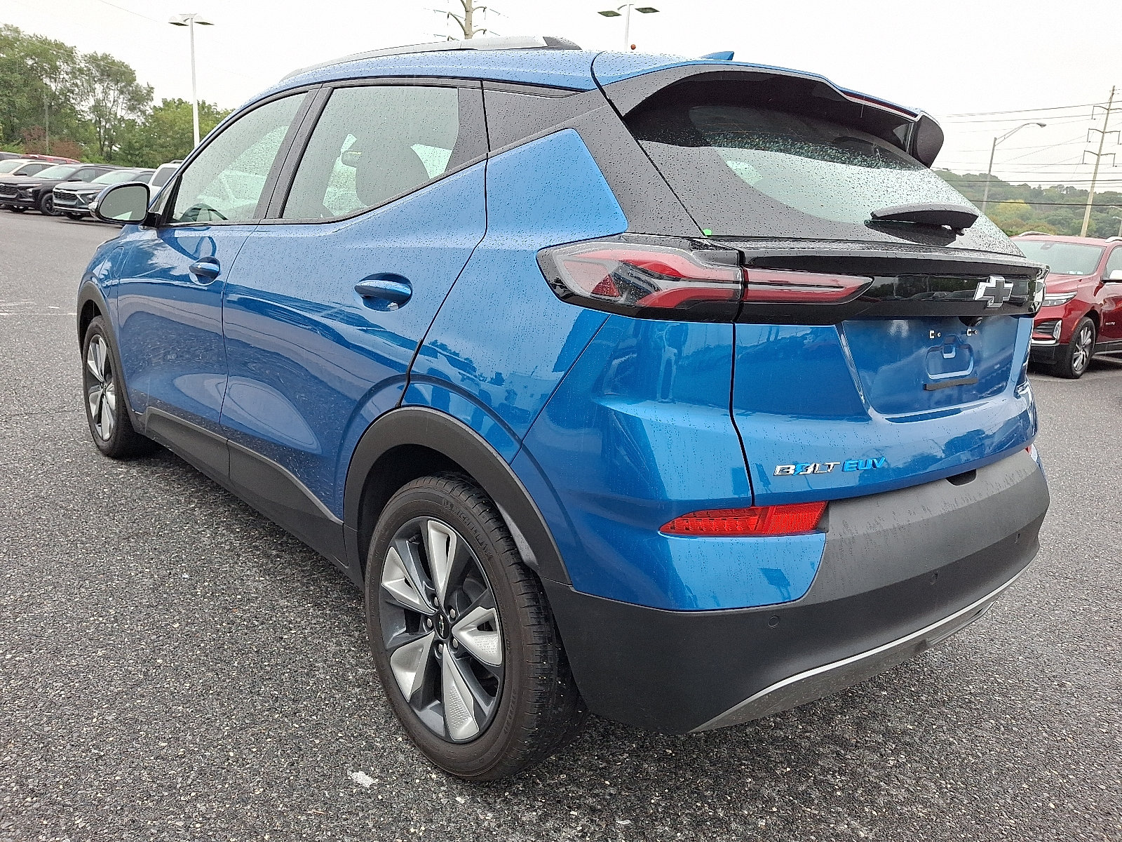 Certified 2023 Chevrolet Bolt EUV LT w/ Convenience Package FWD image 5