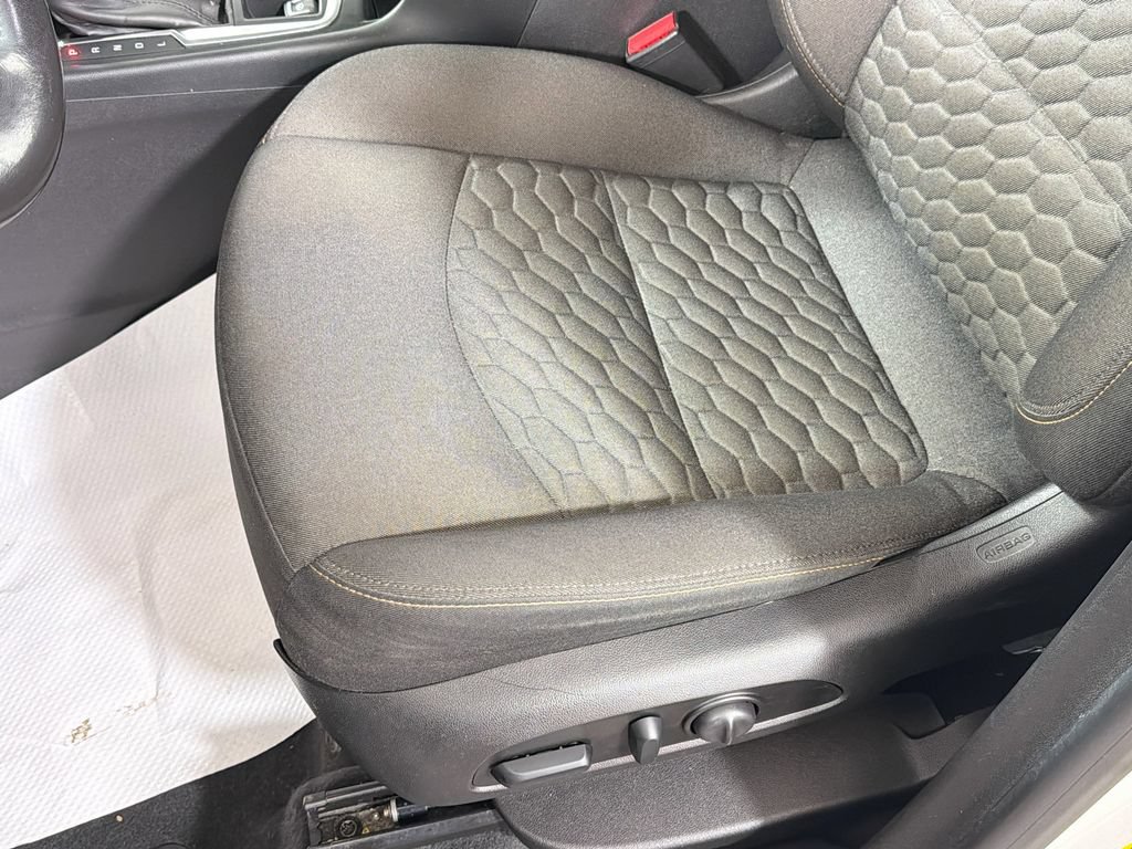 Used 2019 Chevrolet Equinox LT w/ Sun & Navigation Package AWD/4WD image 22