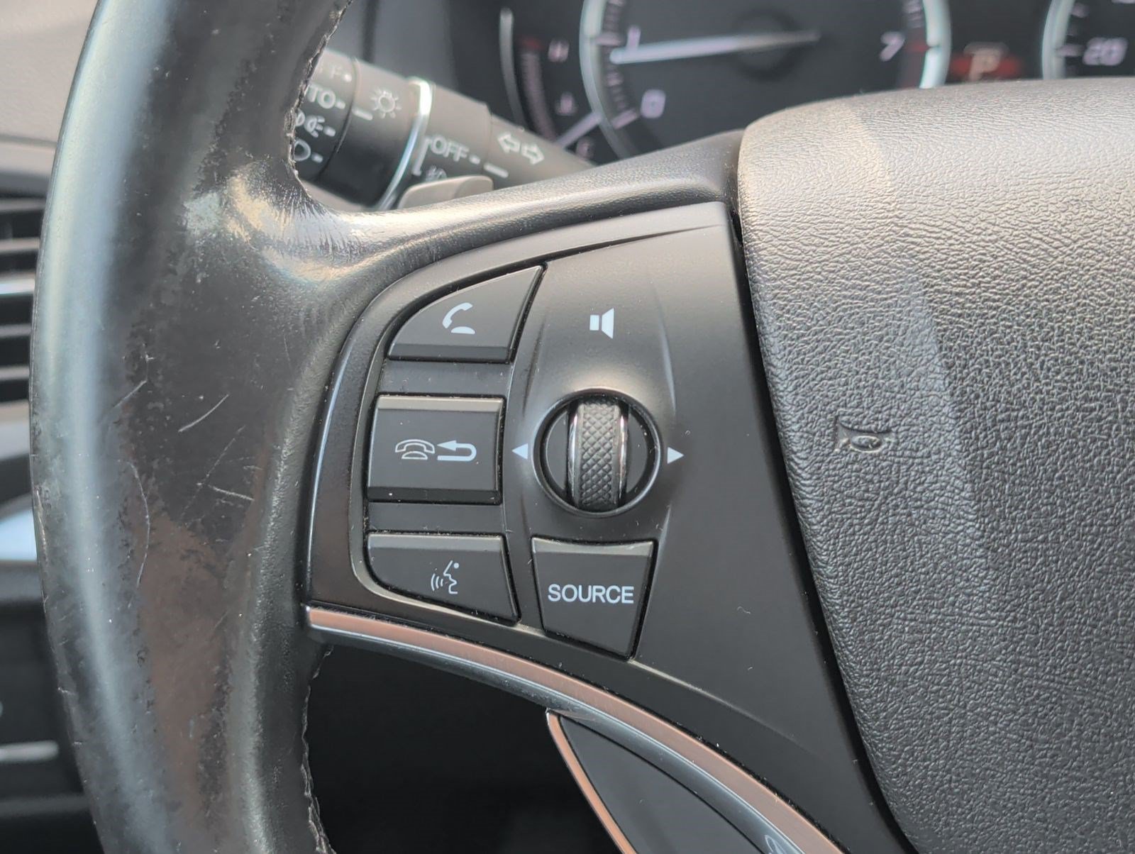 Used 2018 Acura MDX FWD w/ Advance & Entertainment image 14